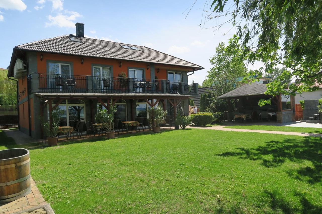 Gránit Villa Balatonszarszo Exterior foto