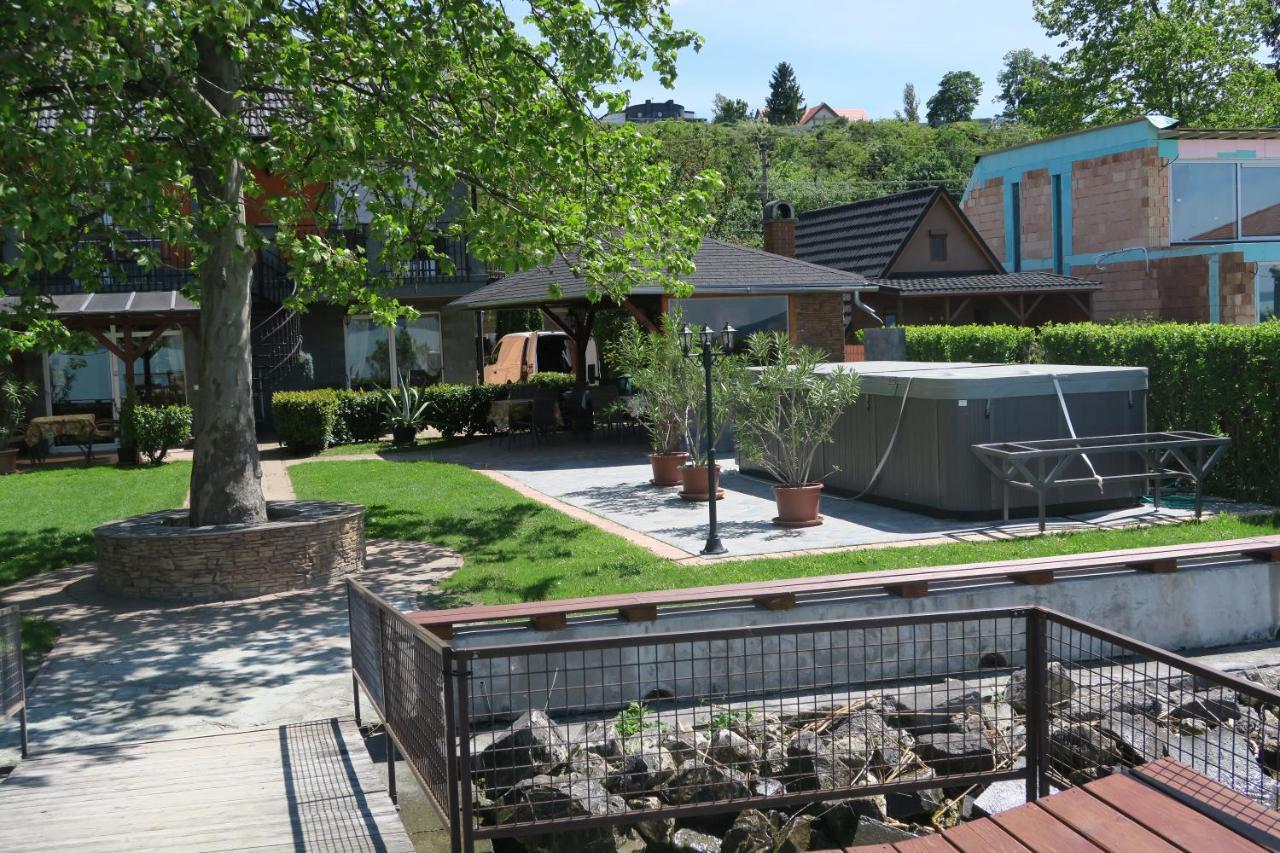 Gránit Villa Balatonszarszo Exterior foto